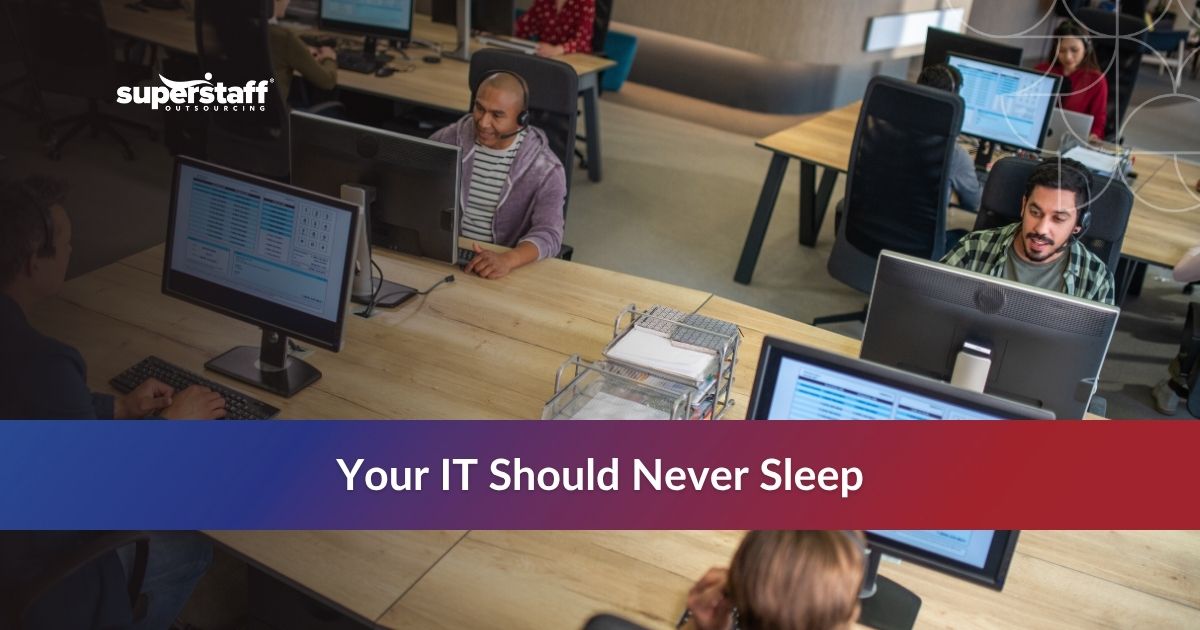 Smart Companies Outsource IT_Featured Call center agents working, symbolizing companies that outsource IT support for 24/7 service